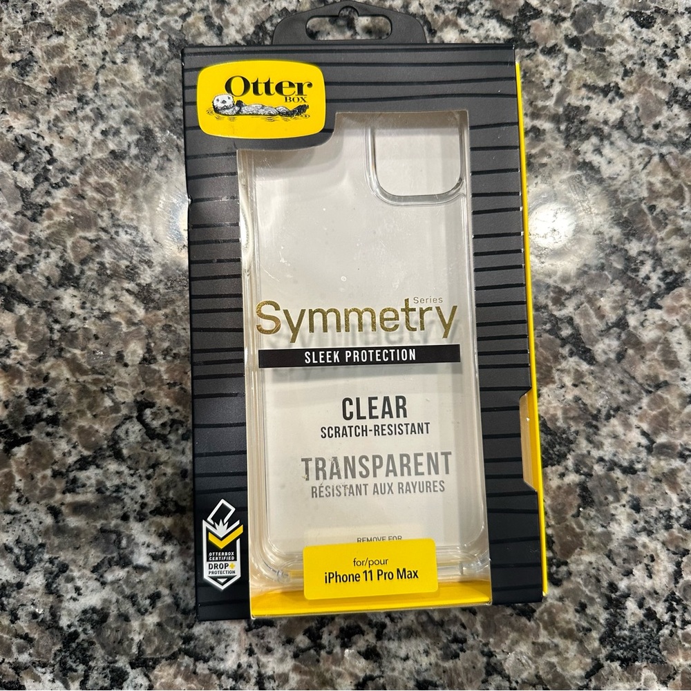 New otter box for iPhone 11 Pro Max. Clear.